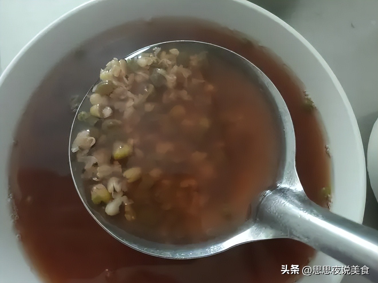 When I boil mung bean soup, can I still drink it when it turns red?Keep