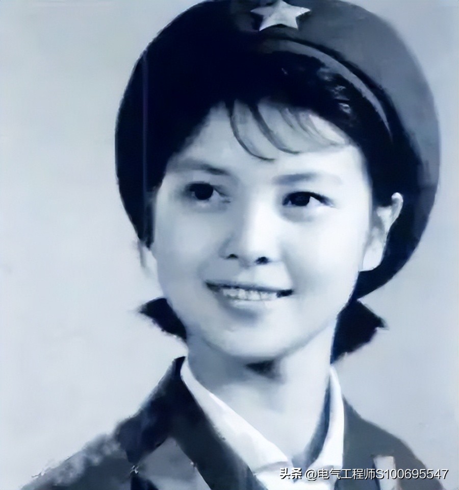 The photos of Zhang Weixin when he was young, today it seems that he ...