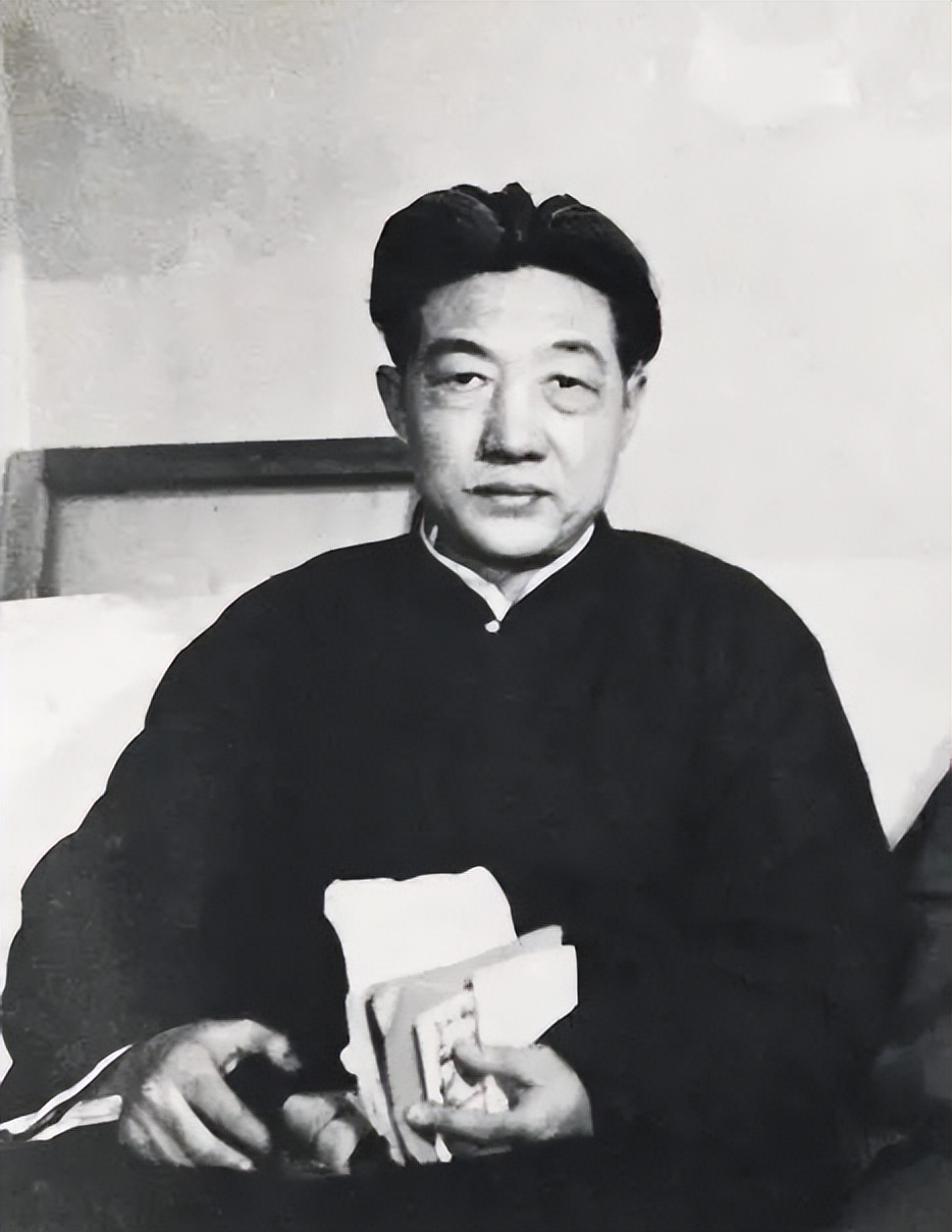 著名女畫家孫多慈:與徐悲鴻相戀10年無果,晚年在家為徐戴孝3年 - 頭條匯