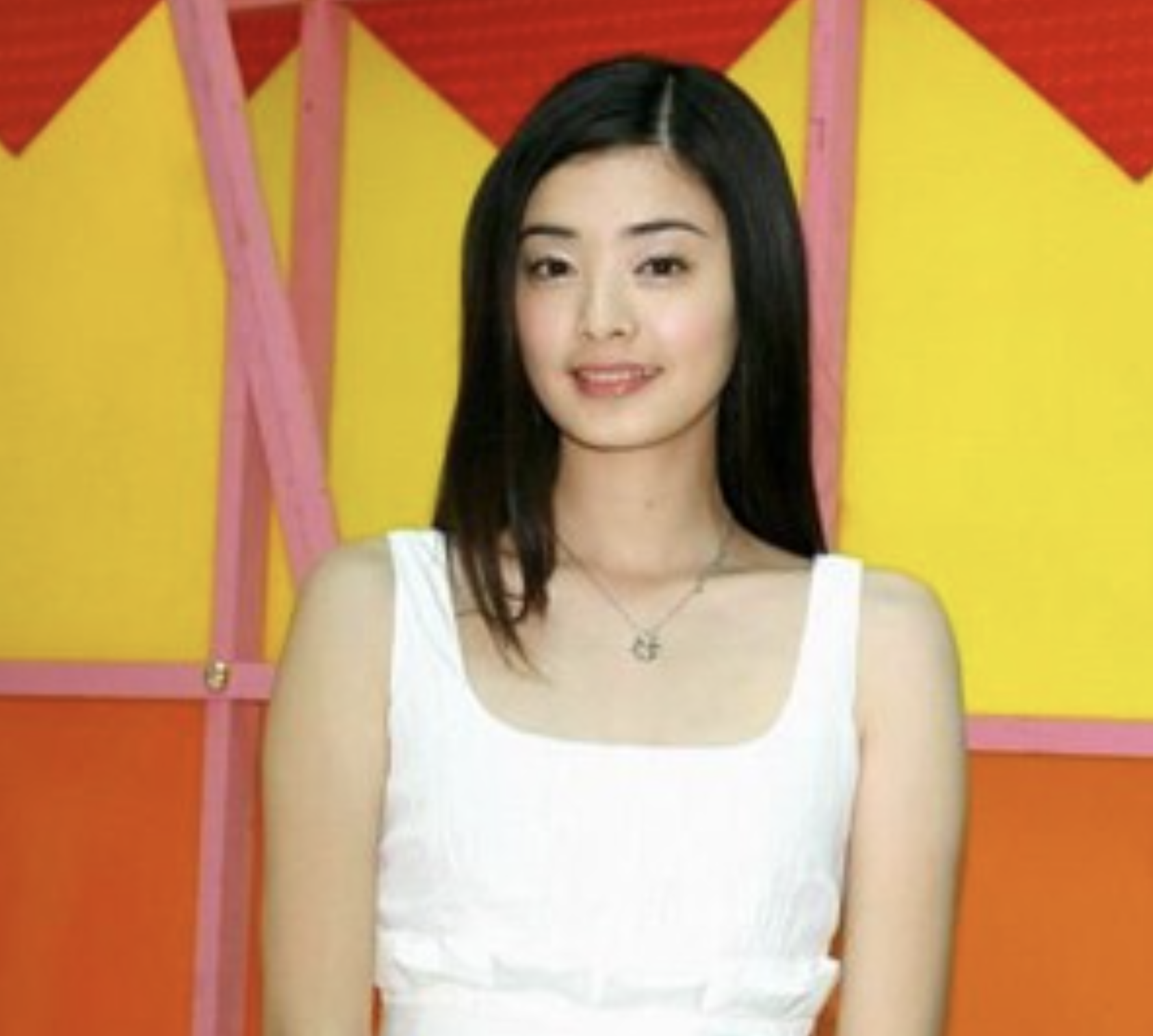 Pan Yueming and Dong Jie divorced for 8 years, she took her son to ...