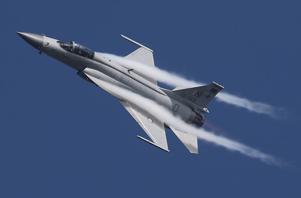 英媒：英國全力阻止阿根廷購買梟龍戰機，但允許其買美國F-16戰機