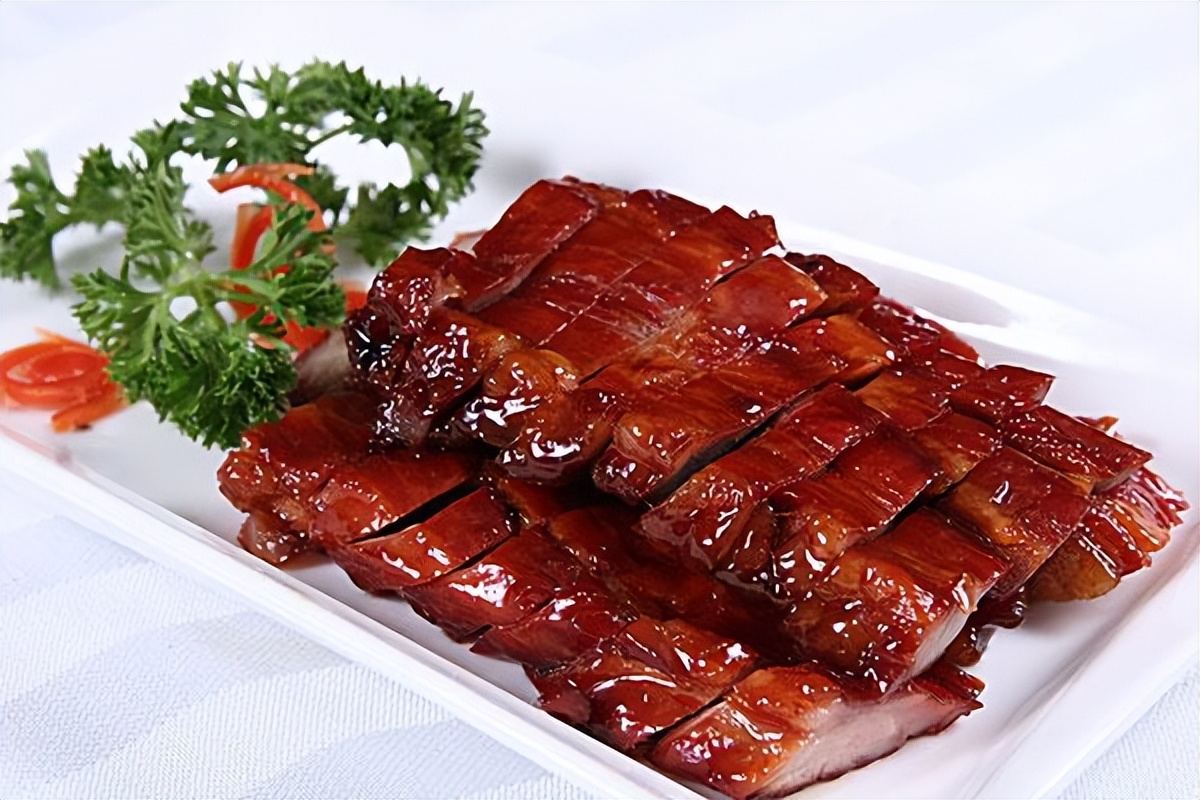 While enjoying the scenery on the National Day trip, you must taste the ...