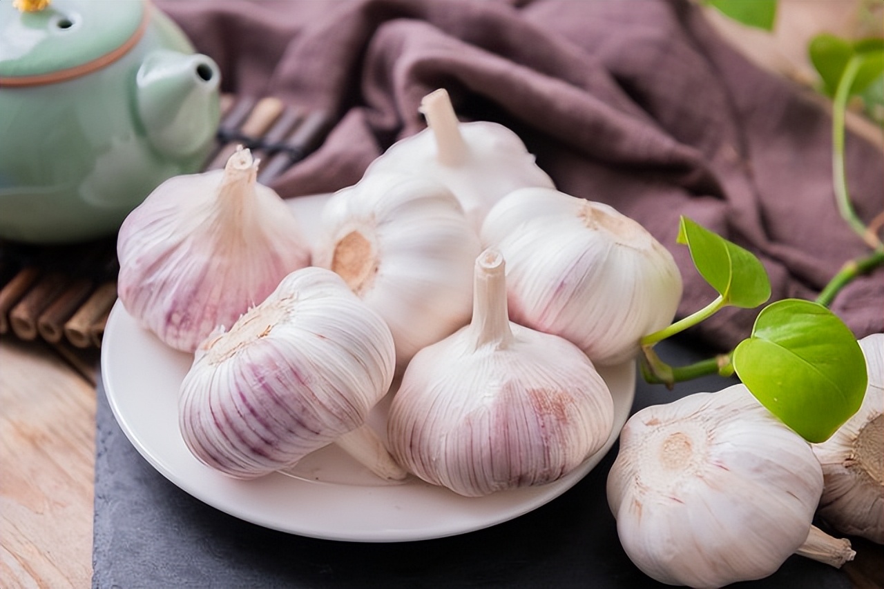 Garlic is the "fat" of liver disease? Expert advice If you want to clean your liver, you should