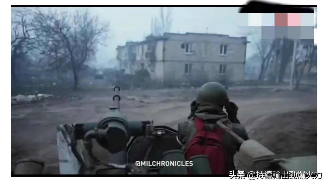 "RussianUkrainian War" Xiaohong backpack commander quickly became