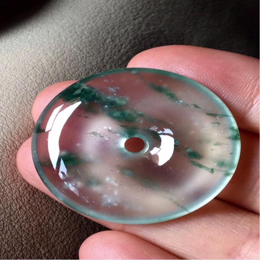 How to distinguish the seed water of jadeite?Emerald entry must know!Learn to help you spend