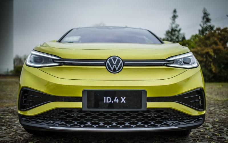 The id4 is scifi in shape, excellent in crash tests, and safer than