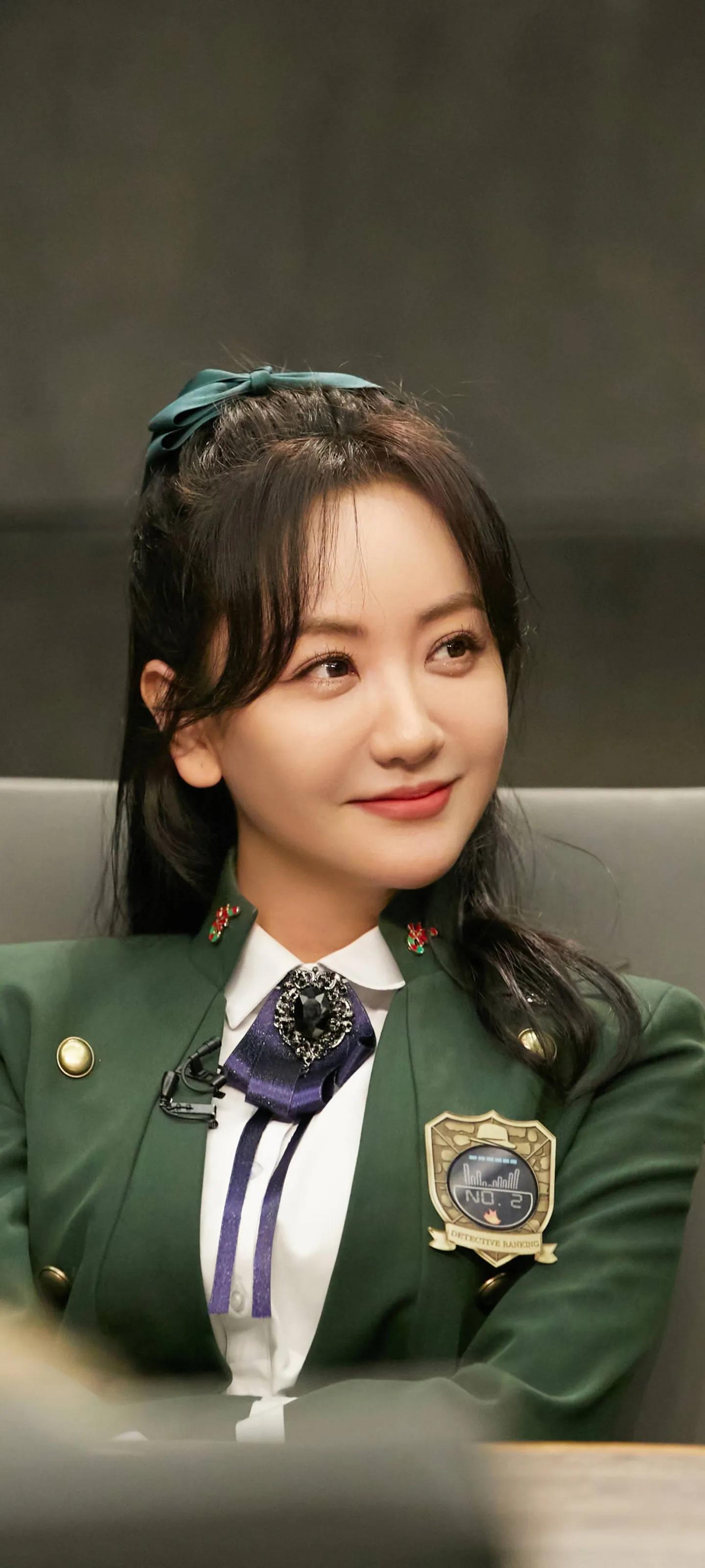 Yang Roro Yang Rong, who doesn't wear ancient clothes, is just as good-looking ...