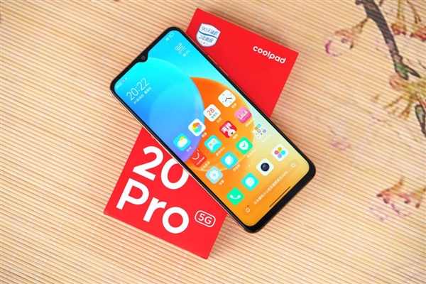 Coolpad COOL 20 Pro Dunhuang Gilt Edition Unboxing Tour - iNEWS