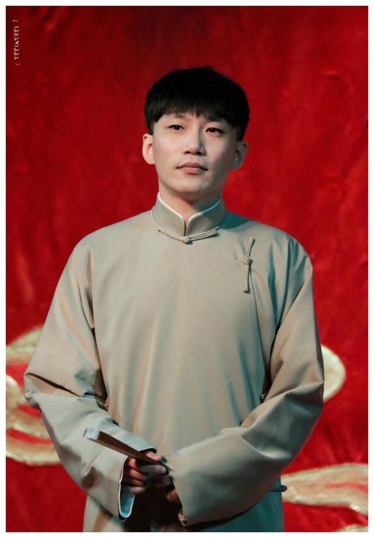 He Jiuhua was exposed as cheating! Kissed and stayed alone with a ...