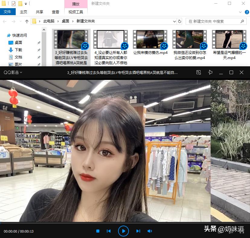 Video editing software, designate a picture as the title and insert it