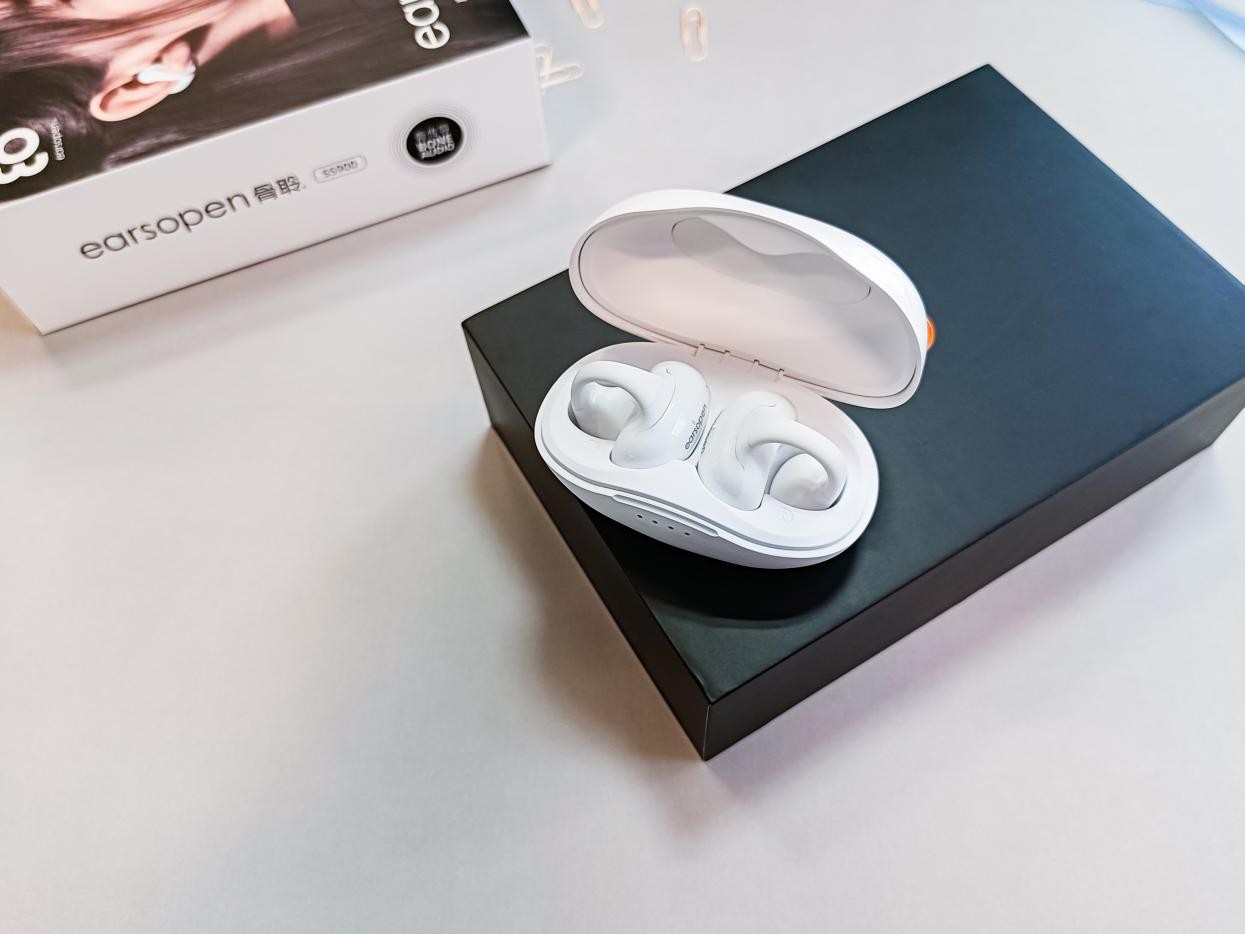 Professional bone conduction earphones Earsopen bone listening