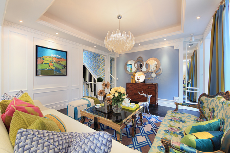 In early winter, step into the colorful candycolored home and meet