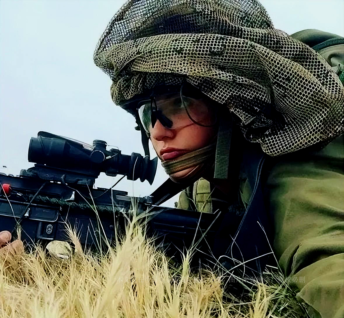 What kind of equipment do Israeli soldiers wear big hats? iMedia