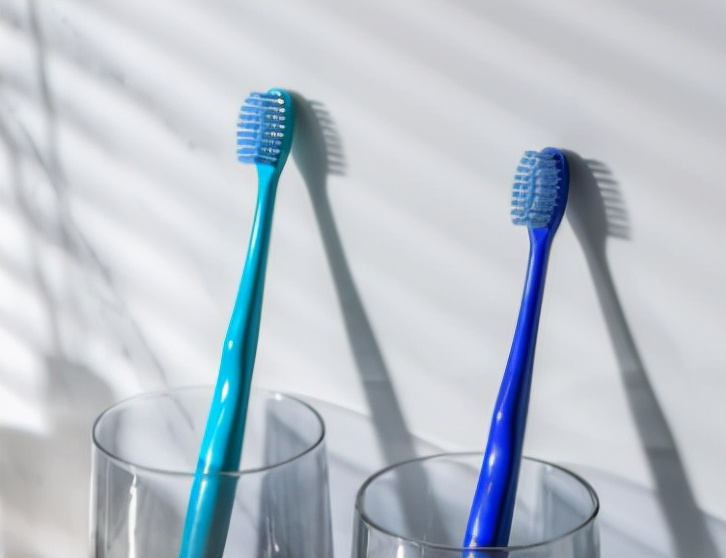 Analysis of the harmful side effects of electric toothbrushes these
