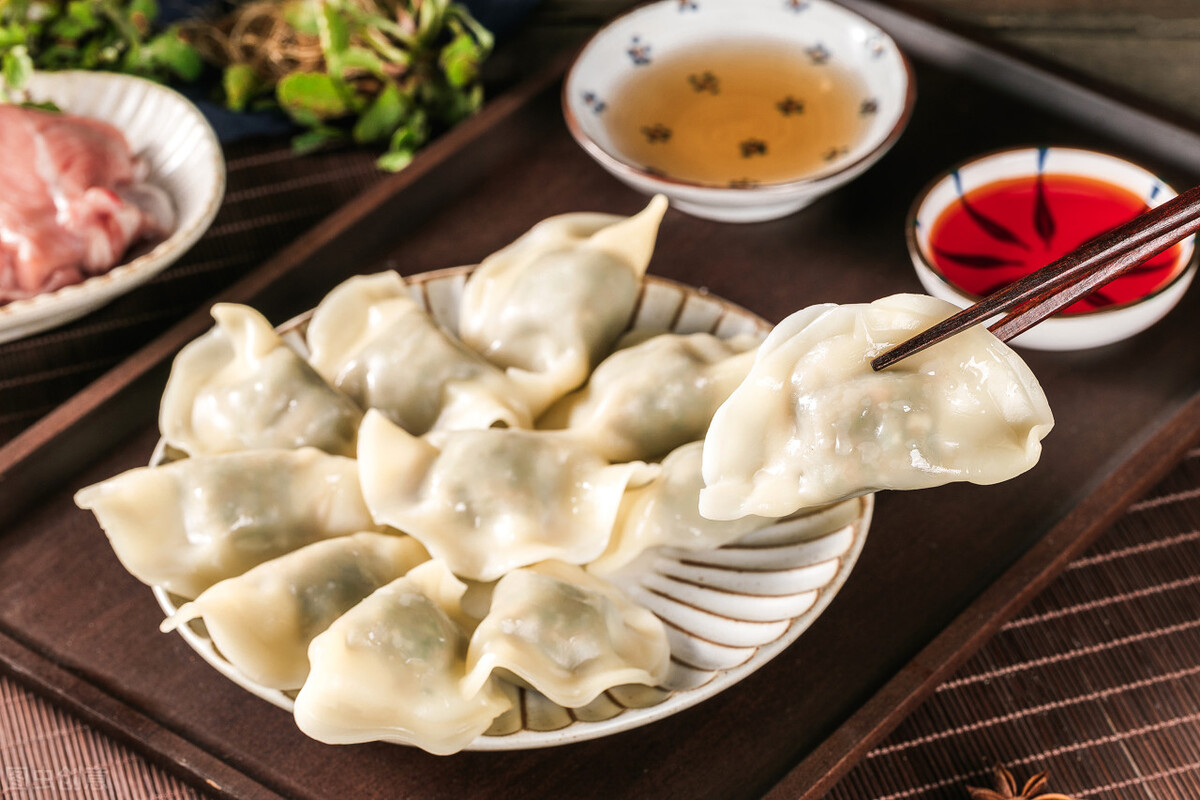 Why do major factories choose dumpling machines to make dumplings? iNEWS