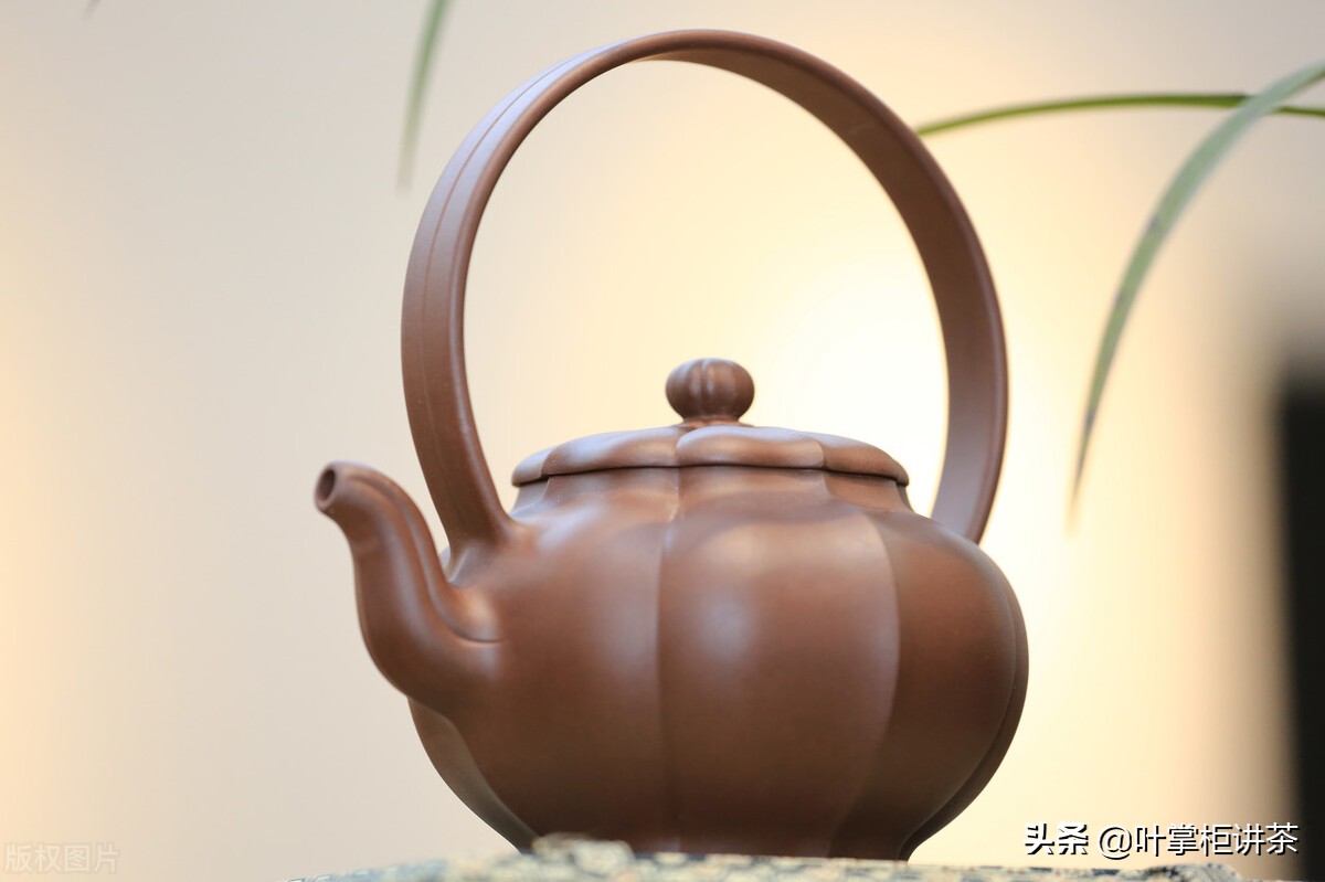 What are the pros and cons of making tea in a Zisha teapot? How to