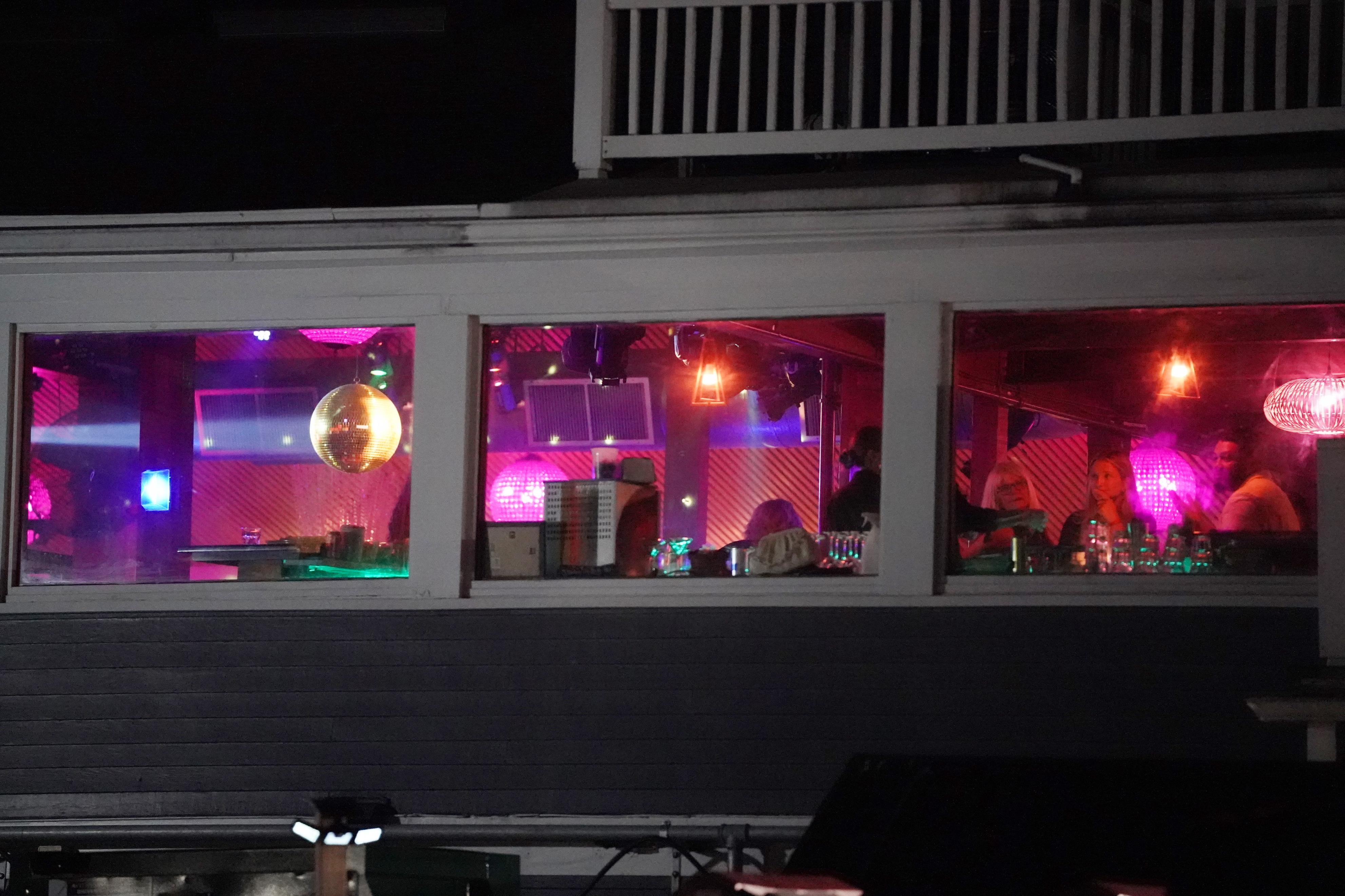 Celebrities like Taylor Swift, Ray and more attended Jack Antonov's ...