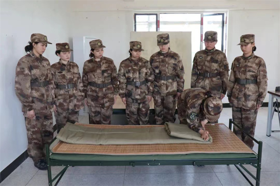 Retired female soldiers wear military uniforms again and make new achievements in defending