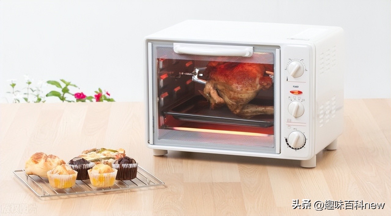 How does a microwave oven heat food? iNEWS