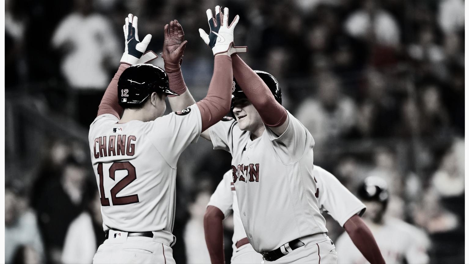 Approaching baseball, Boston Red Sox, MLB Baseball Creation Camp iNEWS