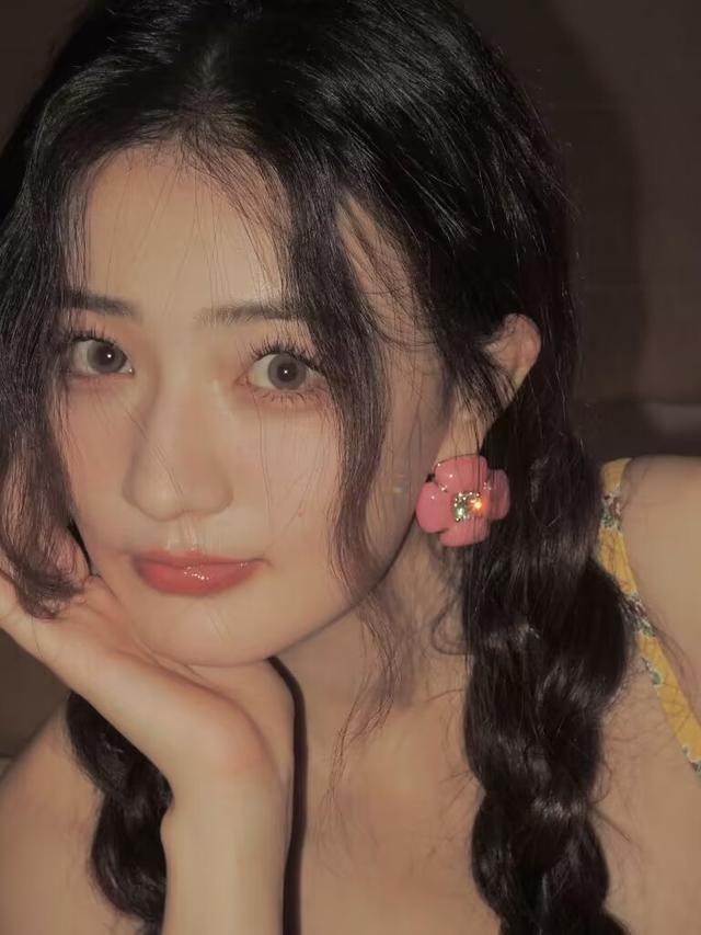 Xu Lumei arrived again!The clothes are simple but not simple ...