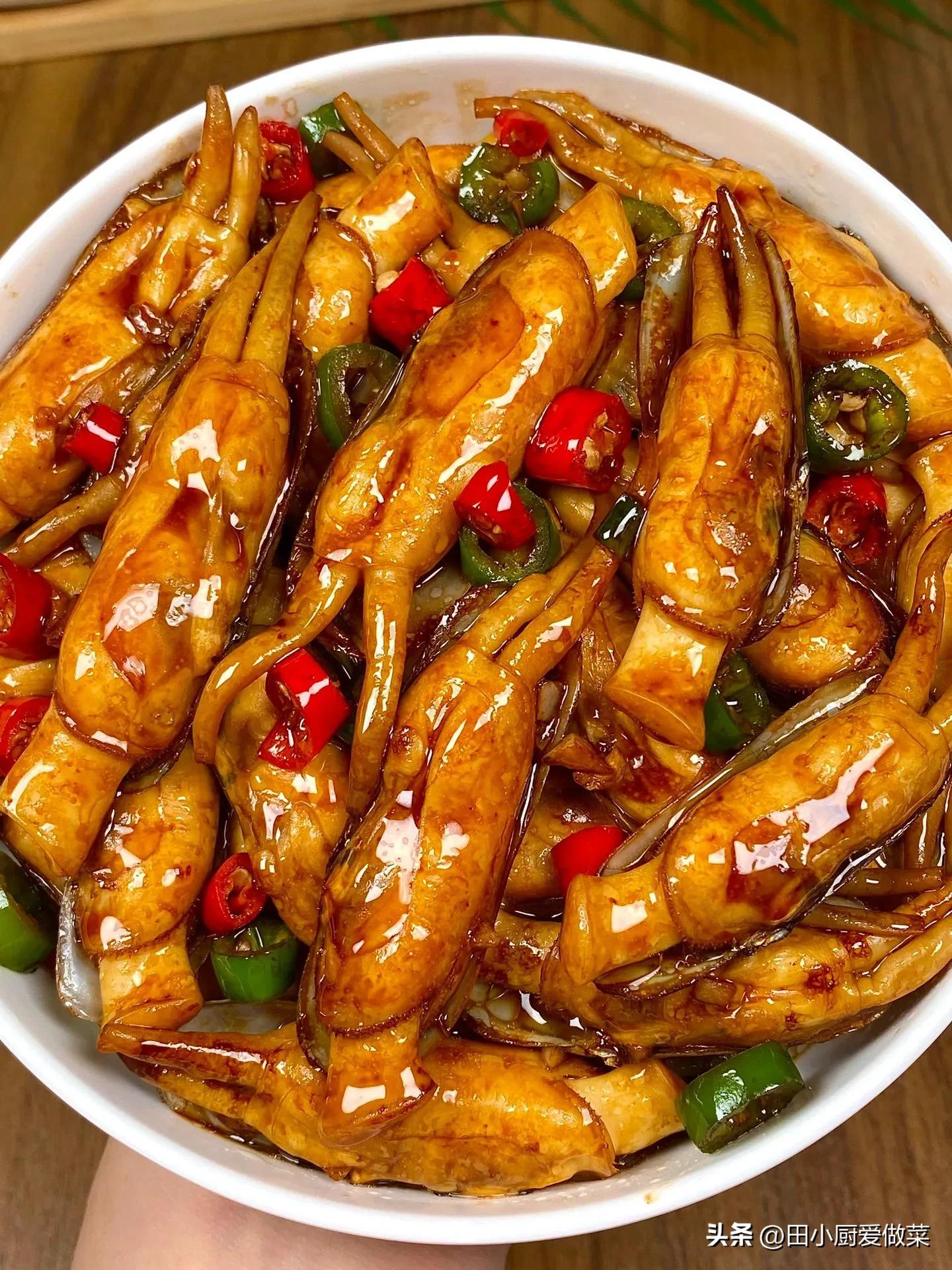 Learn a dish every day: spicy fried razor clams - iNEWS