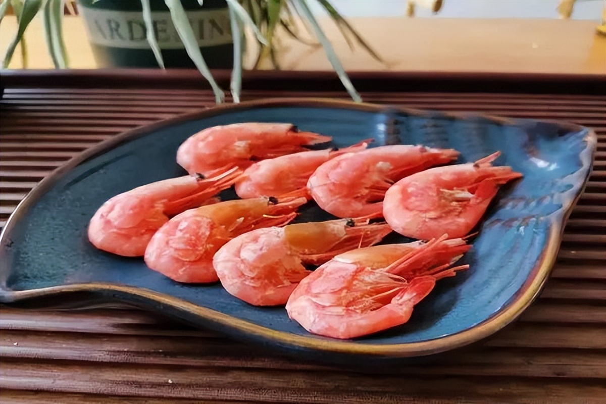 Picture of Can Pregnant Women Eat Shrimp? Experts Explain - Romper