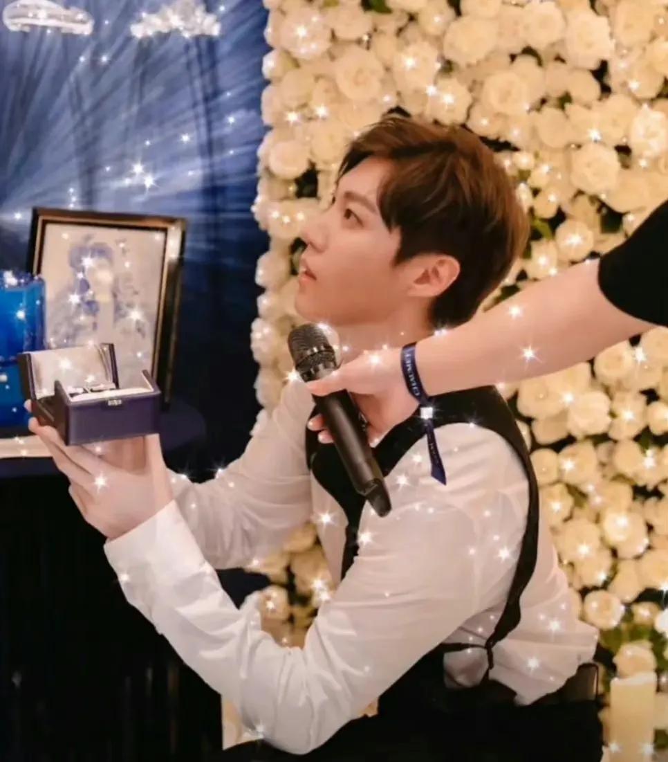 Zhao Benshan’s daughter officially announces her marriage, but what