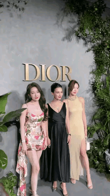 The Internet celebrity and the actress look impatient in taking ...