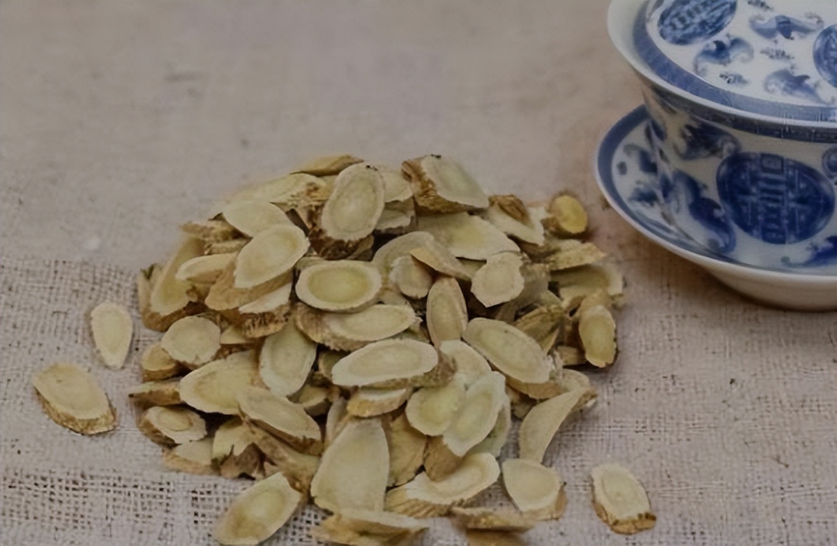 Why do people lose weight by drinking astragalus water often?Reminder