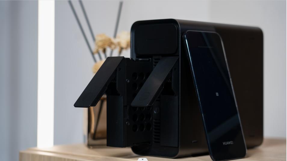 The data storage box that the whole family can use Huawei Home Storage ...