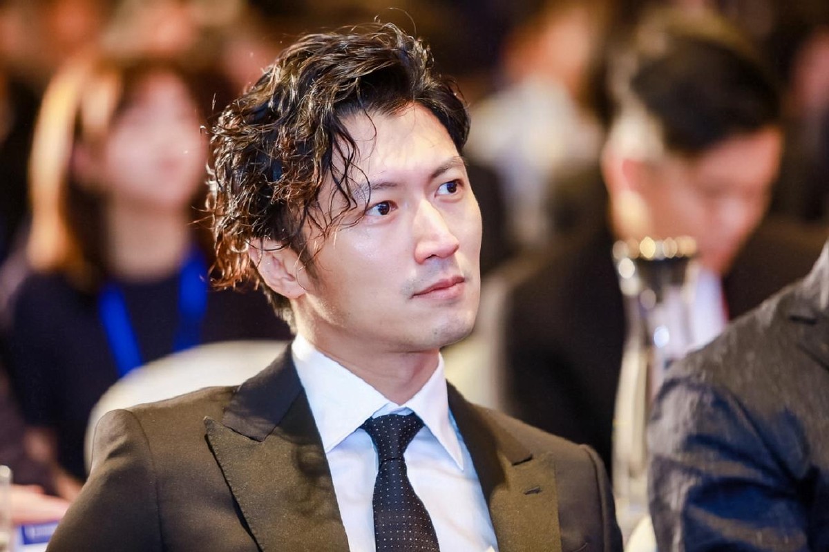 This time, Nicholas Tse, the