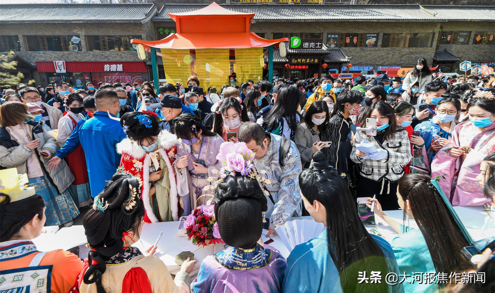 On the Day of Frightening Insects, the Hanfu event once again amazes ...
