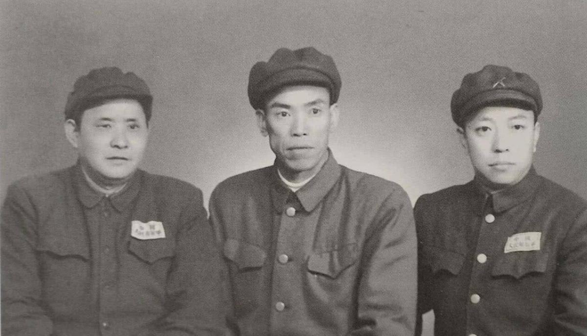 In 1950, Ye Jianying planned to transfer the driver of the 44th Army to ...