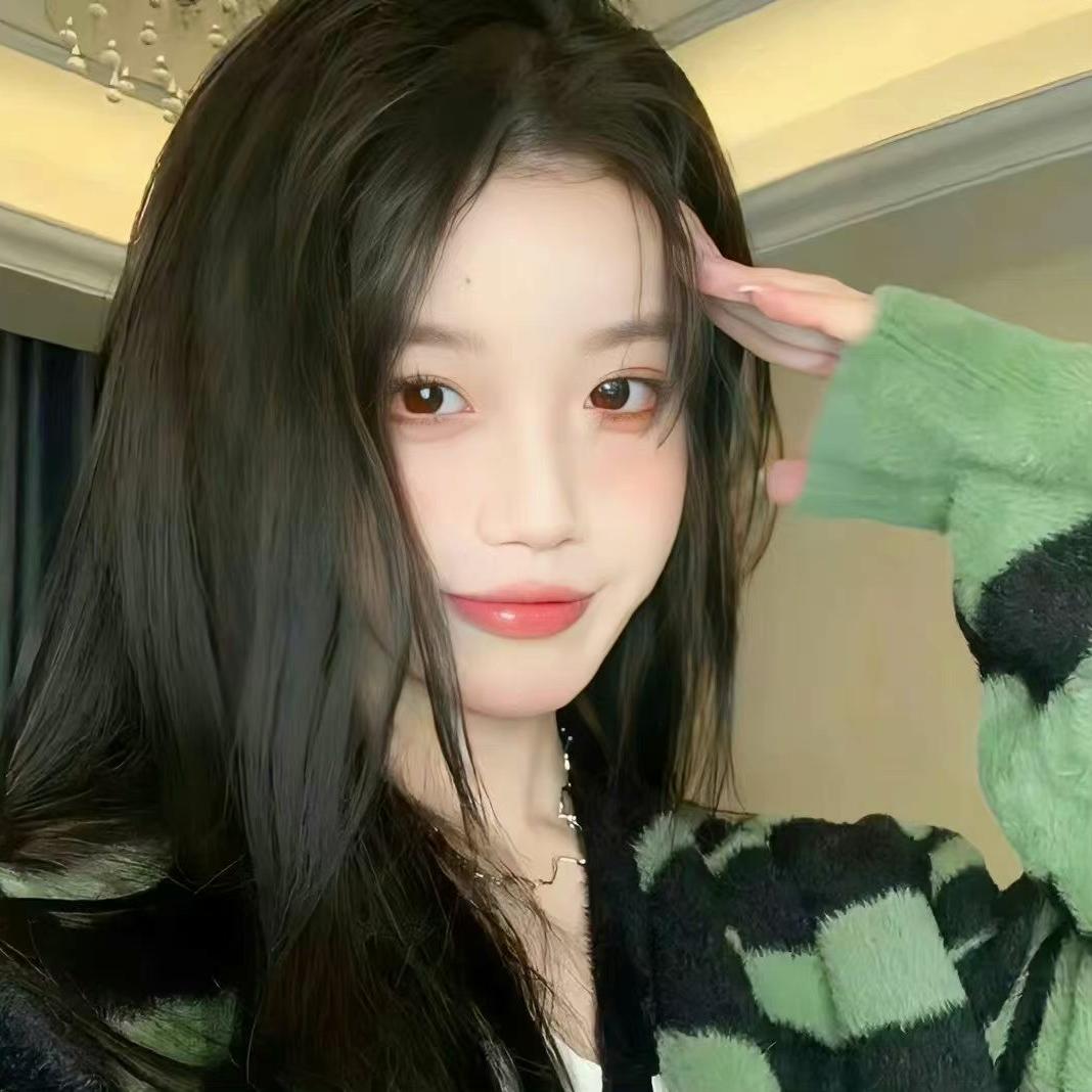 Fresh green girl's head portrait - iNEWS
