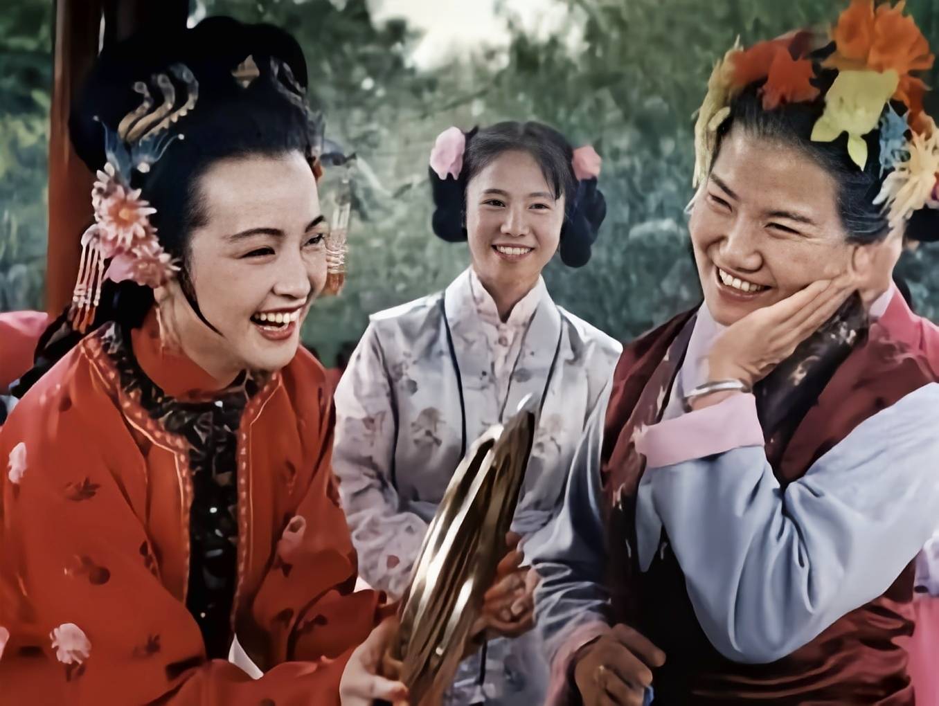 Song Dandan and Zhao Lirong, who is the queen of sketches - iMedia
