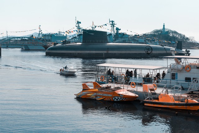 U.S. Virginia-class attack nuclear submarine: the top weapon of modern ...