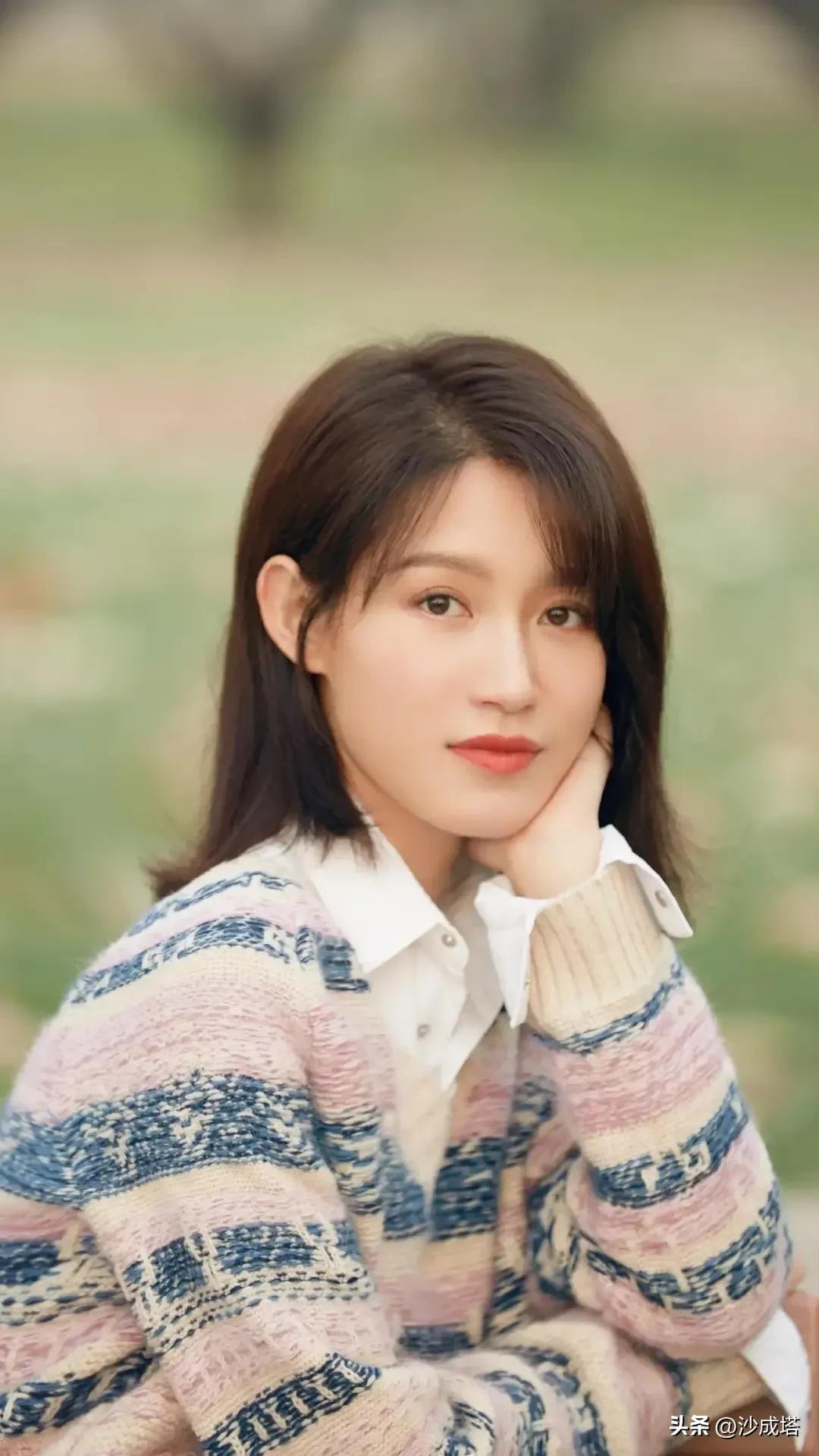 Sexy and charming Su Qing - iMedia