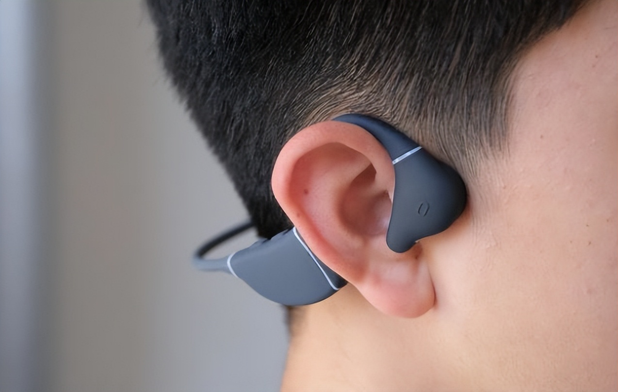Do Bone Conduction Headphones Hurt Your Ears?Is it bad for the body to