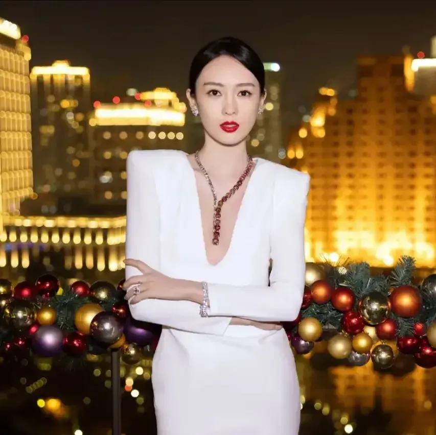 Tong Yao has a great body iNEWS