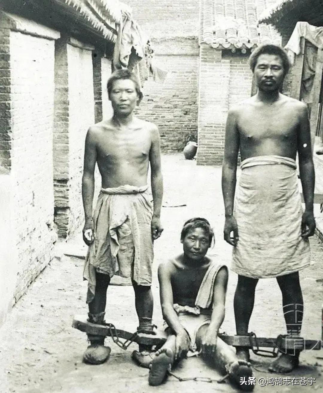 Old photos in the late Qing Dynasty: The eunuch with a pu fan is big ...