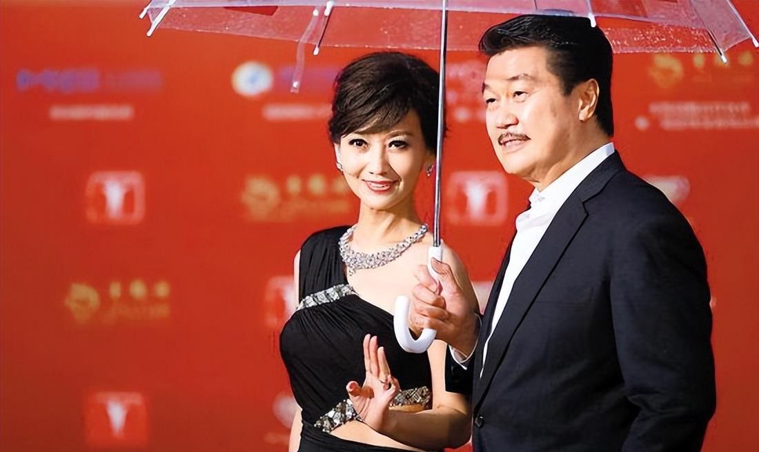趙雅芝三個兒子近況:長子成記者、次子做商人、三子繼承母親事業 - 頭條匯