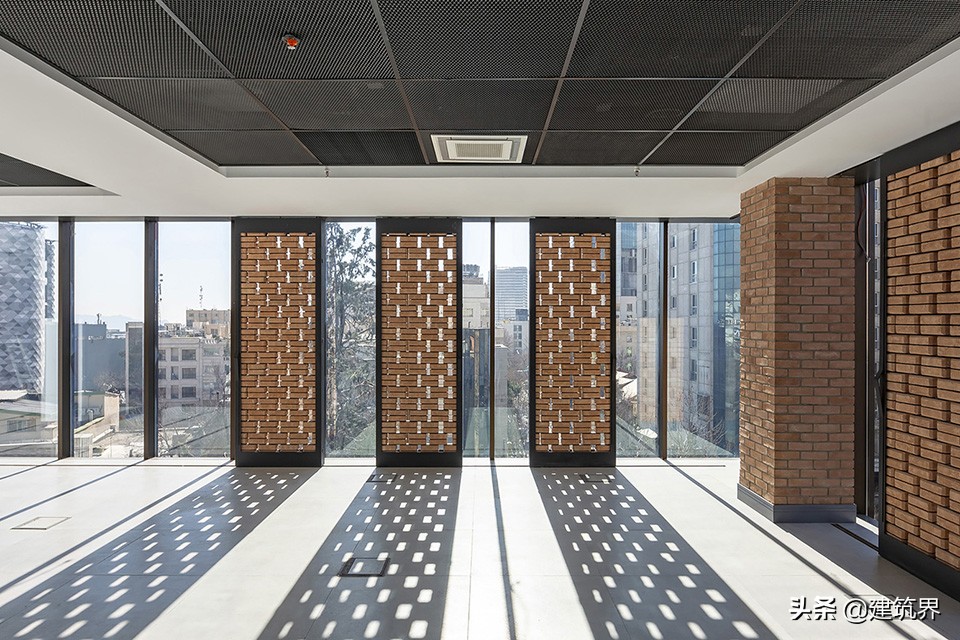 Movable Module Residential building design movable module facade bricks move along the ...