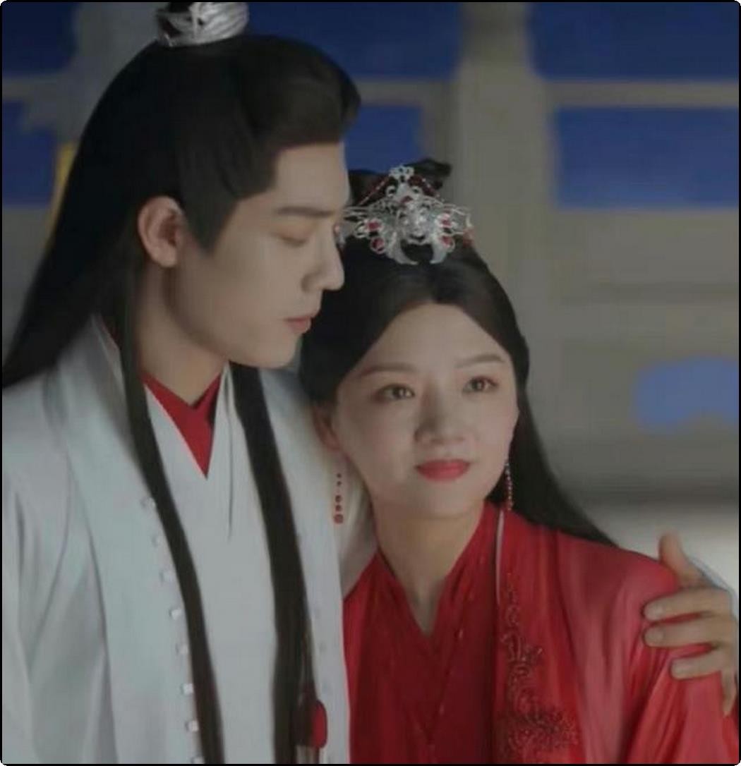 Also cut short hair to shoot ancient costumes, why did Ren Min provoke ...