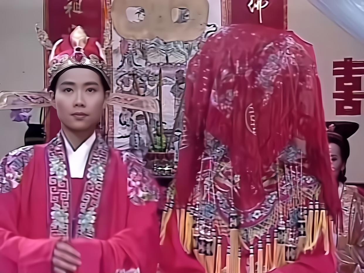 The white lady Xu Xian renews her marriage, and Qi Baoshan also has her own home. This is the