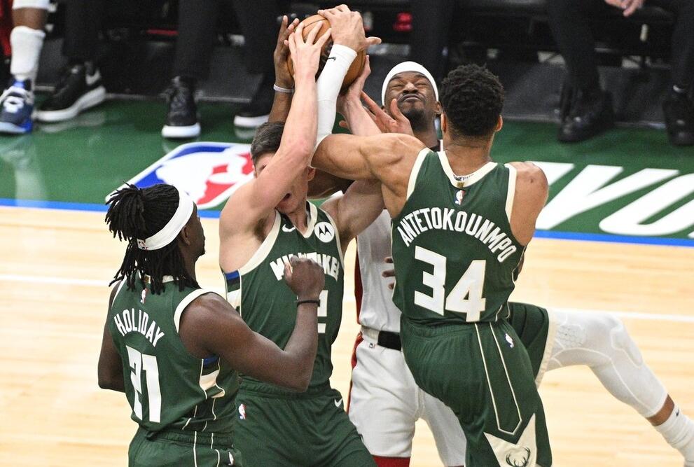Ayton announces injury! The Bucks wanted to poach someone from the