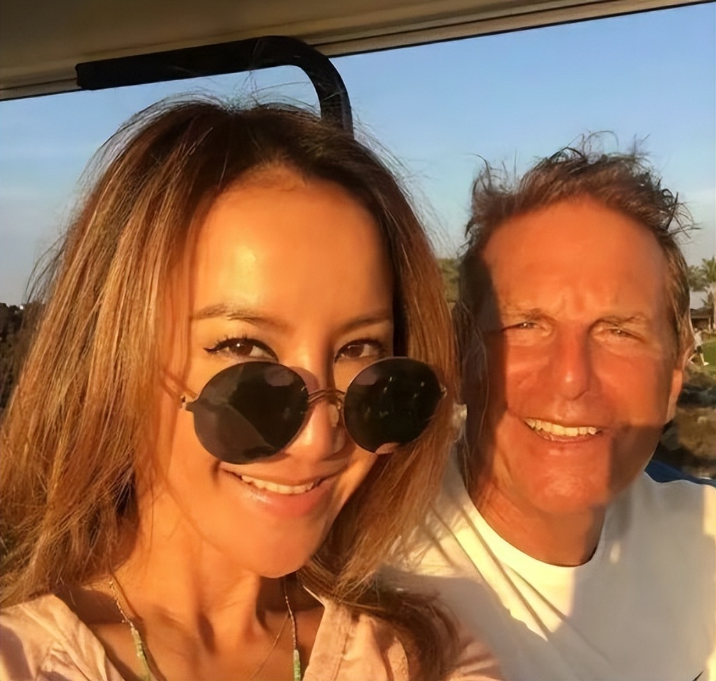 The second sister reveals the true face of Coco Lee's husband! From