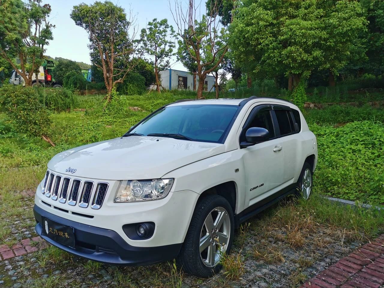 40,000 imported Jeep Compass, a new car with a 2.4 fourwheel drive top
