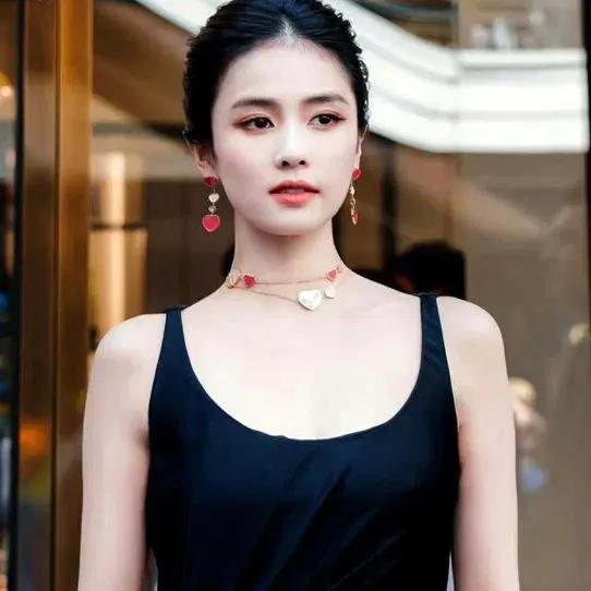 Gege in the Beijing circle now has her boyfriend Yang Zi, Zhou Xun, Yi ...