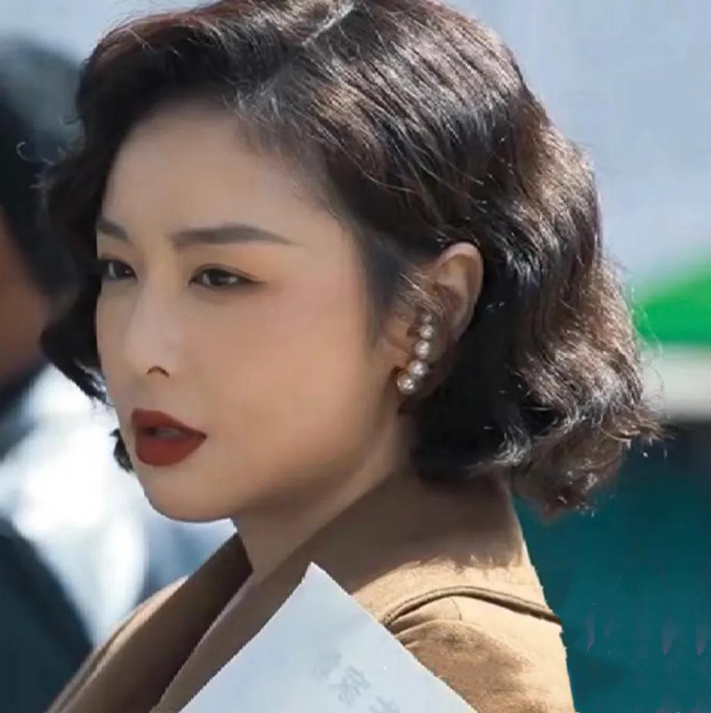 What we like is the characterization of the big brother and sisterin